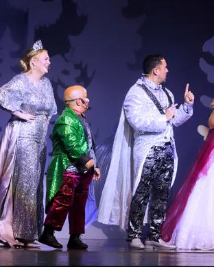 Cirque Musica Holiday Wonderland Albany