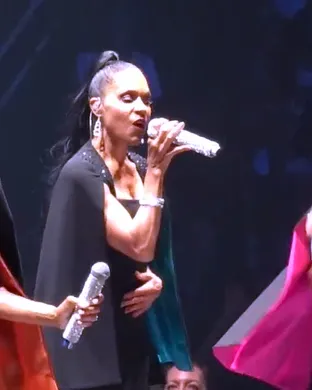 En Vogue Saratoga Springs