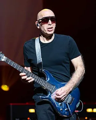 Joe Satriani Albany