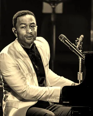 John Legend Albany