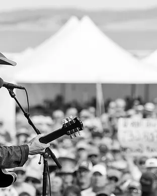 Lukas Nelson Lenox